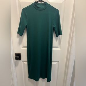 Mock neck, short sleeve and SUPER comfy!